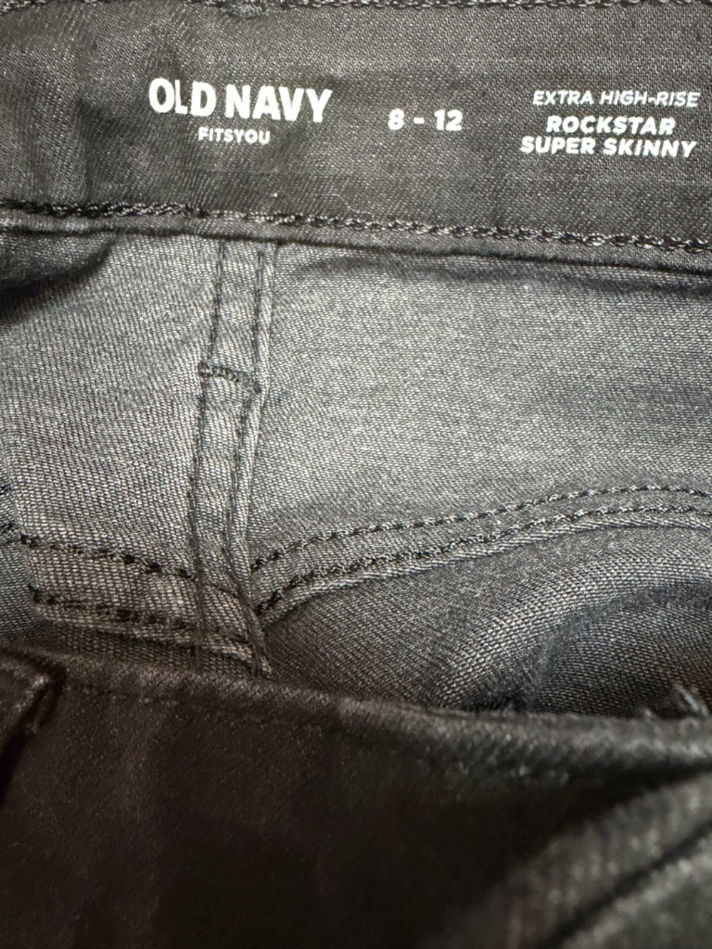 Old Navy Women's Black Skinny Jeans - High Rise NWOT - Picture 9 of 10